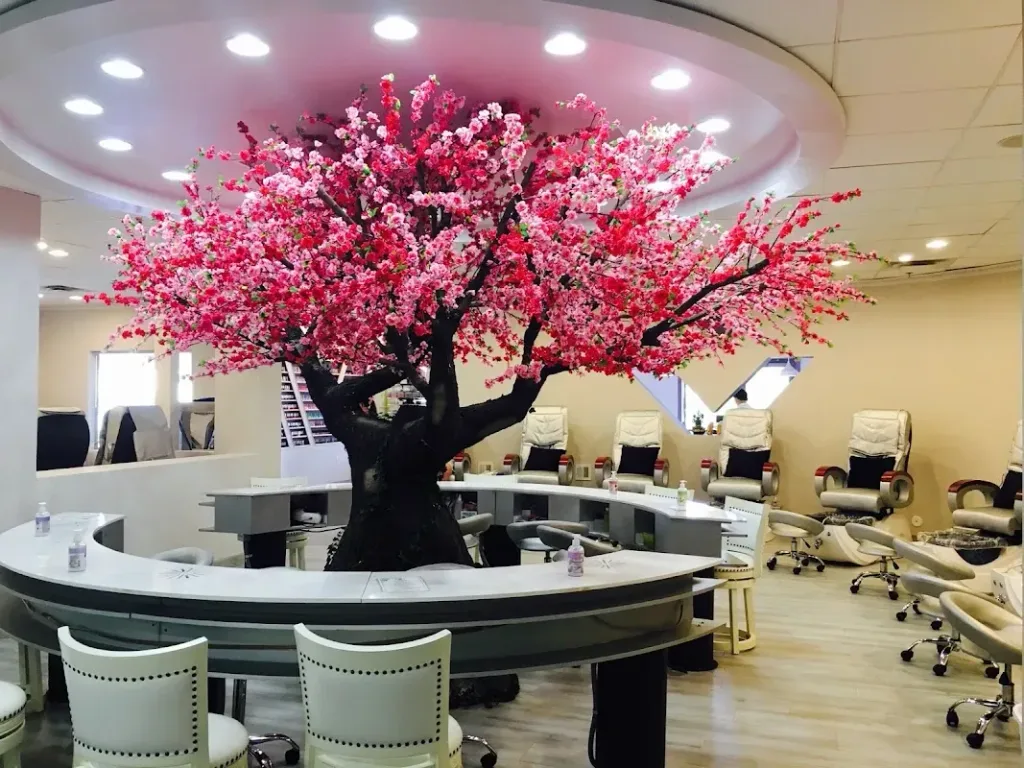 VIP Nail & Spa Scottsdale — Nail salon in Scottsdale
